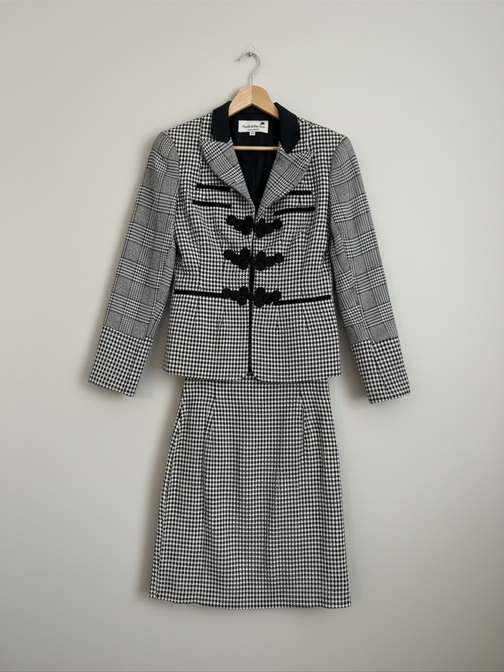 Vintage 80s Stanley Blacker for Gantos Wool Houndstooth Skirt Suit Size 4